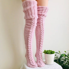 Load image into Gallery viewer, Winter Knee Socks
