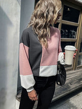 Load image into Gallery viewer, Women’s Super Cute Long Sleeve Colorblock Sweater

