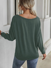 Load image into Gallery viewer, Women’s Solid Color Relaxed Buttons Long Sleeve T Shirt
