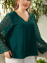 Load image into Gallery viewer, Plus size women&#39;s Woven chiffon shirt
