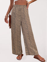 Load image into Gallery viewer, Women&#39;s Leopard-print Flared Pull-on Pants
