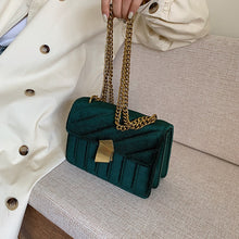 Load image into Gallery viewer, Vintage Velvet Chain Bag
